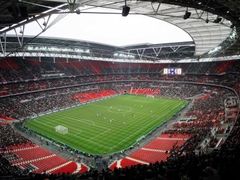 Finále Eura 1996 se hrálo ještě na starém stadionu Wembley, no novém si zahraje česká reprezentace v srpnu.