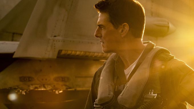 Tom Cruise do Cannes přiveze film Top Gun: Maverick, který česká kina uvedou 26. května.