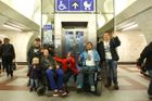Obrazem: Bezbariérový Anděl. Nejvytíženější stanice metra B v Praze je konečně přístupná všem