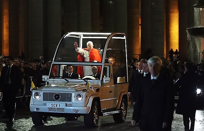Papež-papamobil