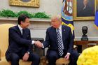 Trump pochválil Itálii za protiimigrační přístup. Ostatní země by ji měly následovat, řekl