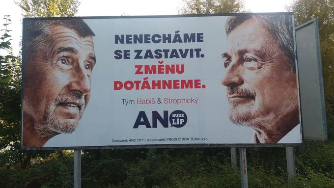 Změnu dotáhli. Stropnický a Pelikán končí, KSČM posílila a stává se garantem vlády, Zeman spokojen. (Snímek z roku 2017.)
