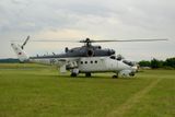 Návštěvníci tak měli jedinečnou příležitost prohlédnout si zblízka leteckou techniku, kterou armáda využívá na svých misích v zahraničí. Přišly se ukázat například vrtulníky Mi-17 a Mi-24.