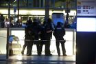 Online: Mrtvých při útoku v Mnichově je nejméně devět. Střelci jsou na útěku, může jít o teroristy
