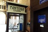 S posledním srpnovým dnem se tak má secesní Fantova kavárna, kterou současný nájemce v historických prostorách provozoval od dubna 1997, kvůli plánované rekonstrukci uzavřít.