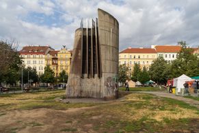 Rekonstrukce začíná. Pražský "Jiřák" po 20 letech ožije, populární trhy zůstanou