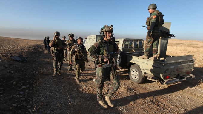 Bitva o Mosul obrazem: Největší operace od invaze do Iráku začala, terčem je Islámský stát