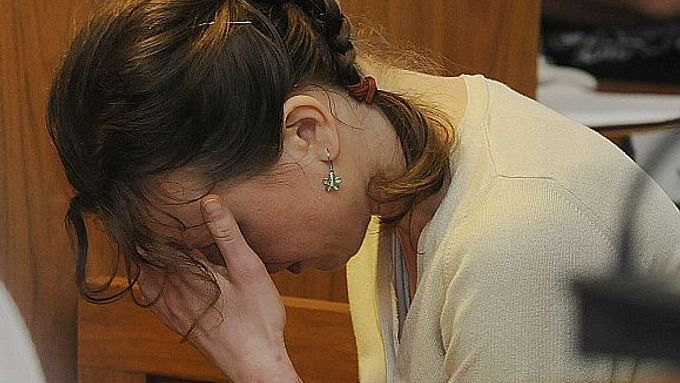 Mother Klára Mauerová left the courtroom today in tears