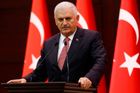 Turecký premiér chce novou tureckou ústavu, přejmenoval most přes Bospor