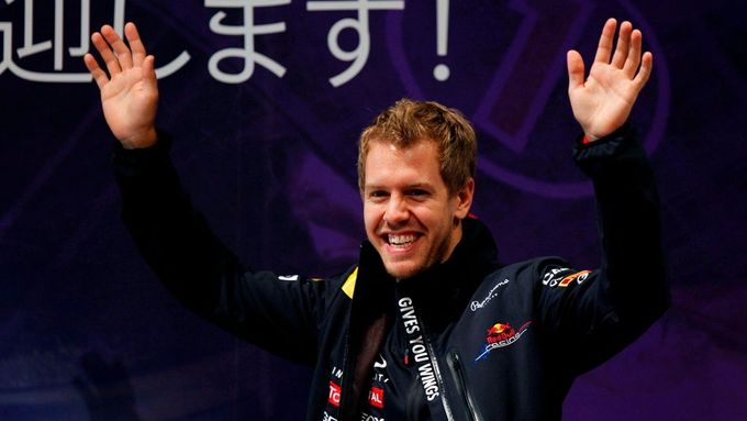 Vettel obhájil mistrovský titul, poté se setkal s japonskými fanoušky