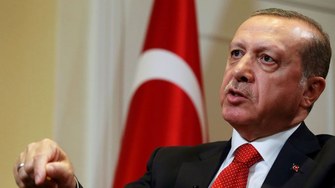 Turecký prezident Recep Tayyip Erdogan: Na Blízkém východě, v Africe i na Balkáně na někdejší tureckou nadvládu nevzpomínají ve zlém.
