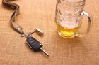 Žena měla při závěrečné zkoušce v autoškole přes dvě promile alkoholu. Hrozí jí až roční vězení