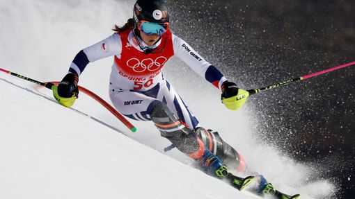 Elese Sommerová v 1. kole olympijského slalomu.
