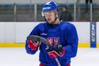 Kovář ve čtvrtfinále KHL řádil, čtyřmi body vyhnal Saláka z branky