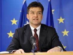 Miroslav Lajčák. Jako vysoký předtavitel je pro mnohé cizím protektorem, podle jiných by se Bosna bez něj neobešla.