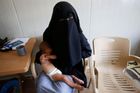 "Nezaslouží si slitování." Soudy s ženami džihádistů trvají jen pár minut, dostávají i trest smrti