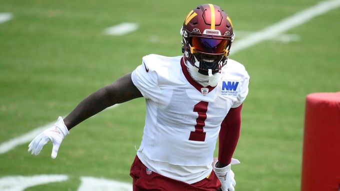 Deebo Samuel, jedna z největších hvězd klubu NFL z Washingtonu