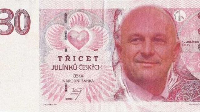 Třicetikorunový poplatek u lékaře, který zavedl ministr Tomáš Julínek, nenechal v klidu ani lidovou tvořivost.