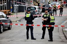 Střelba na Euru. Policie v Hamburku zastavila muže s cepínem a zápalným zařízením
