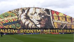 Choreo fanoušků Slavie před zápasem v Olomouci