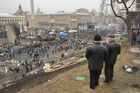 Fotky: Kyjev se probouzí a truchlí. Těžké časy jen tak nesko