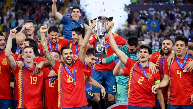 Španělská jednadvacítka slaví titul na ME 2019.