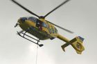 Na Klatovsku zemřeli v autě dva lidé, dvouleté dítě převezl vrtulník do nemocnice