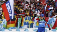 Biatlon štafeta ženy, vítězná Ruska v cíli