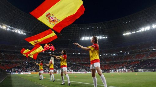 Fanoušci před čtvrtfinálovým utkáním mezi Španělskem a Francií na Euru 2012.