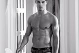 Dokonalý Cristiano Ronaldo v reklamě na spodní prádlo Emporio Armani.