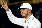 Trojnásobný mistr světa Lewis Hamilton by se měl jméno nového parťáka dozvědět už do konce roku 2016.