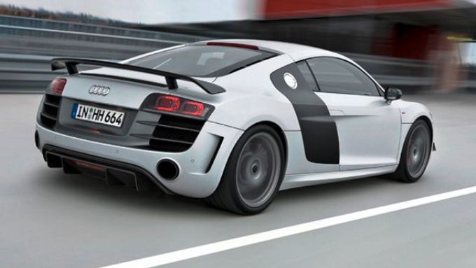 Extrémně rychlé je díky posílení motoru a také snížení hmotnosti nové Audi R8 GT.