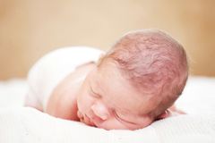 Švédové přivedli na svět první dítě z transplantované dělohy