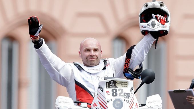 Polský motocyklista Michal Hernik zemřel během třetí etapy Rallye Dakar.