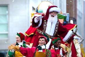 Když dorazí Santa, začnou svátky: New York slavil Den díkůvzdání