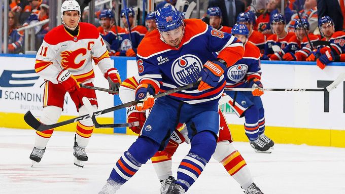 Sestřih utkání Edmonton - Calgary včetně asistencí Davida Tomáška a Adama Klapky