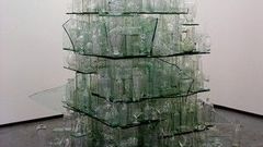 T. Cragg: Clear Glass Stack, 2000