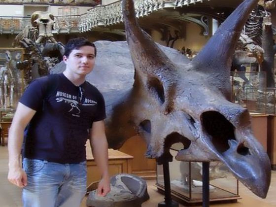 Mgr. Vladimír Socha Vladimír Socha - odborník na dinosaury