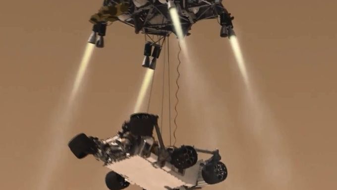 Příští sonda bude už možná přistávat s "mozkem". Na snímku Curiosity.