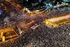 Deseti tisíce lidí jsou znovu v ulicích Izraele. Protestují proti justiční reformě