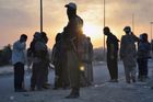 Islamisté se v Iráku dopouštějí válečných zločinů, tvrdí OSN