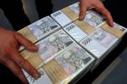 Tištění peněz v Česku teď patří mezi nejrychlejší na světě. Rychleji přibývají jen v Číně