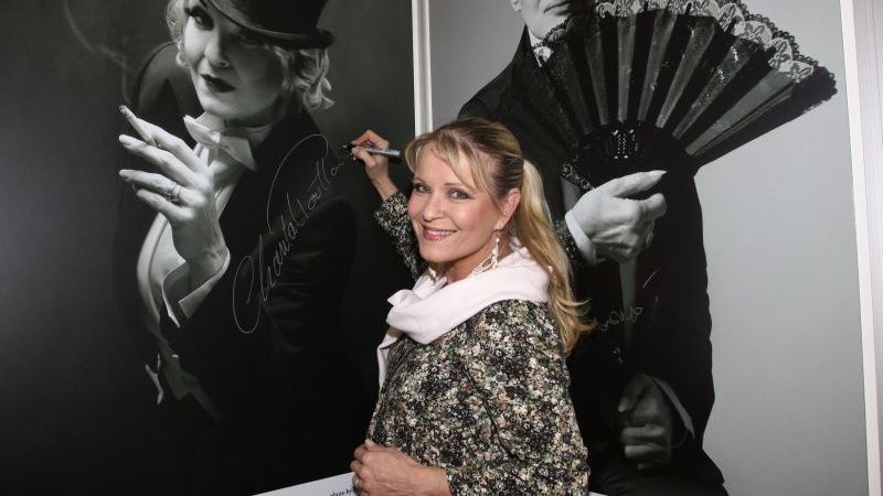 Autogramiáda k výstavě Proměny - Chantal Poullain