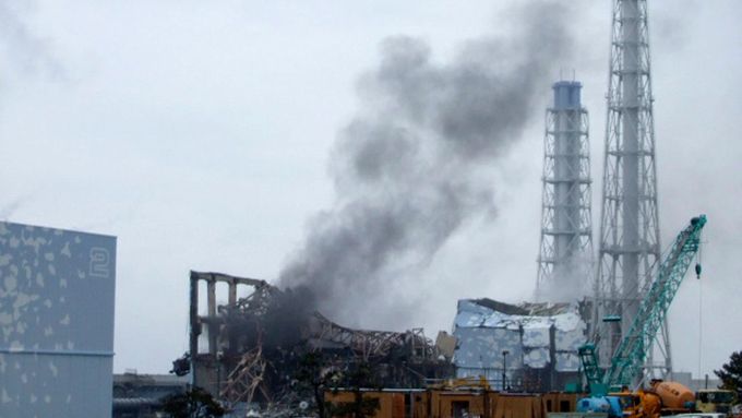Fukušima krátce po explozi nahromaděného vodíku.