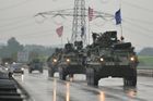 Jsme schopni přijít si v NATO na pomoc, prohlásil Stropnický při vítání amerického konvoje