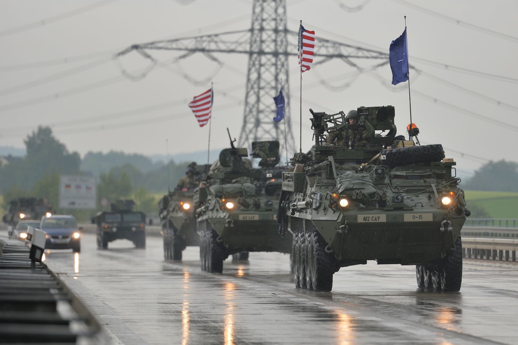 Americký armádní konvoj v Česku