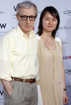 Woody Allen s manželkou Soon-Yi Previnovou, 2008.