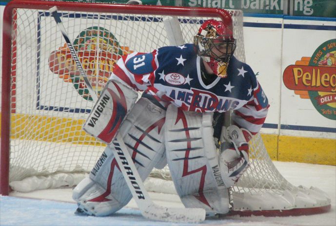 Alexander Salák v dresu klubu v nižší americké soutěži AHL
