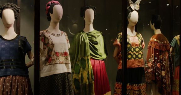 Oblečení, které nosila Frida Kahlo.