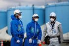 Ve Fukušimě je radioaktivní voda, Japonci ji chtějí vylít do moře. Rybáři mají strach